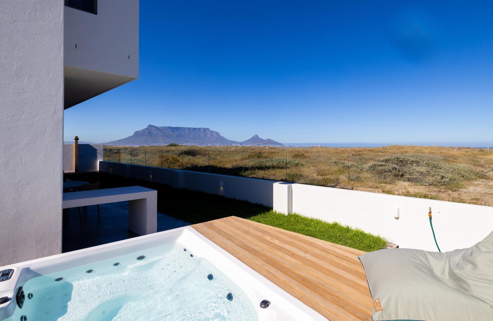 Ocean 9 - Sunset Beachfront Residency Le Cap Extérieur photo
